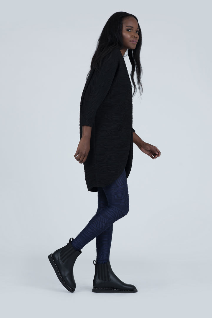[PRE-ORDER] Black Big Pocket Conwave Knit Kimono Coat